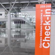 Terminal 2 lotniska Okęcie w Warszawie