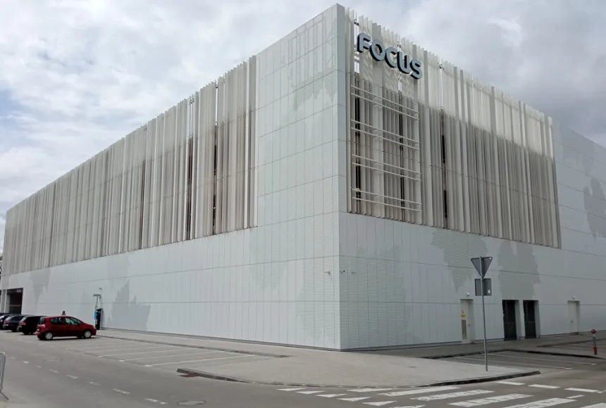W maju br. zakończyliśmy realizację prac związanych z rozbudową Galerii Handlowej FOCUS w Zielonej Górze…
